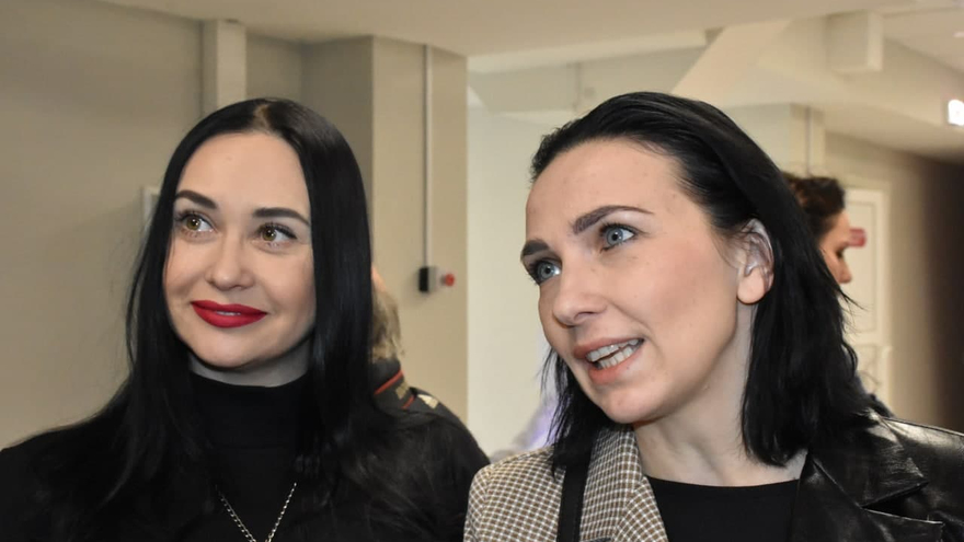 Клоуны, воздушные гимнасты, эквилибристка с хула-хупами: в новом цирке Маркса показали первое представление (фоторепортаж)