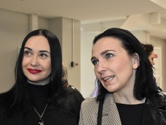 Клоуны, воздушные гимнасты, эквилибристка с хула-хупами: в новом цирке Маркса показали первое представление (фоторепортаж)