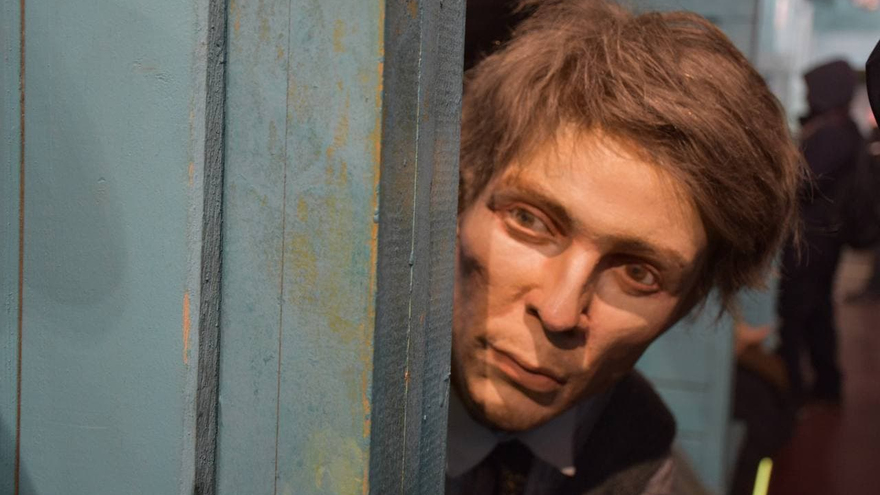 Сцены пыток, жестокости и насилия: в Саратов приехал поезд-музей 