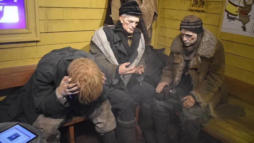 Сцены пыток, жестокости и насилия: в Саратов приехал поезд-музей 