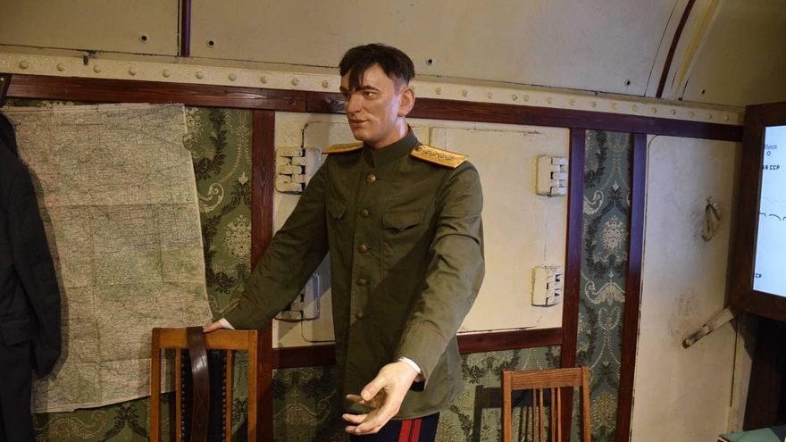 Сцены пыток, жестокости и насилия: в Саратов приехал поезд-музей 
