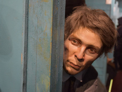 Сцены пыток, жестокости и насилия: в Саратов приехал поезд-музей 