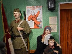 Сцены пыток, жестокости и насилия: в Саратов приехал поезд-музей 