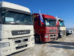 Саратовские спасатели отправились на Донбасс: они сопровождают колонну с 40 тоннами гуманитарного груза