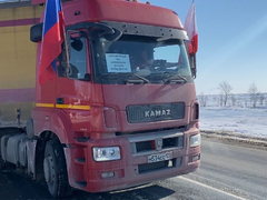 Саратовские спасатели отправились на Донбасс: они сопровождают колонну с 40 тоннами гуманитарного груза