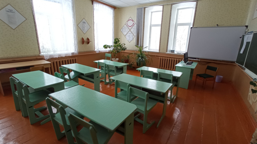 В 10 школах Саратова отменили занятия: работают силовики
