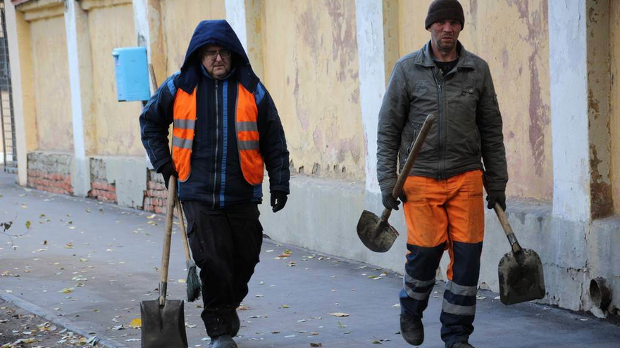 Нужно учиться: саратовский министр рассказал о вакансиях с зарплатой 70-90 тысяч рублей