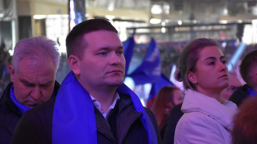 В Саратове прошел митинг в честь 8-летия воссоединения Крыма с Россией