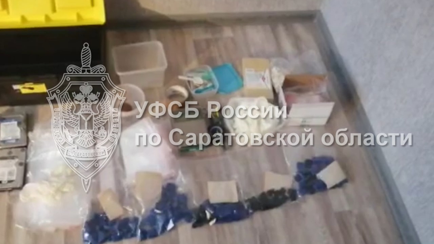 В Саратовской области сотрудники ФСБ задержали закладчика с крупной партией наркотиков