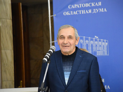 В Саратовской областной думе повесили портреты бородатых мужчин: глава Общественной палаты предложил оставить их там навсегда