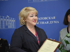 В Саратовской областной думе повесили портреты бородатых мужчин: глава Общественной палаты предложил оставить их там навсегда