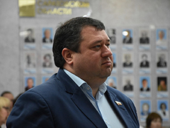 В Саратовской областной думе повесили портреты бородатых мужчин: глава Общественной палаты предложил оставить их там навсегда