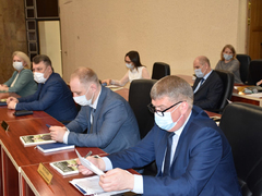 Глава саратовского правительства Роман Бусаргин о высоких ценах на сахар: Слаще никому не стало!