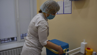 В Саратовской области коронавирус нашли еще 348 пациентов: среди больных дети и пенсионеры