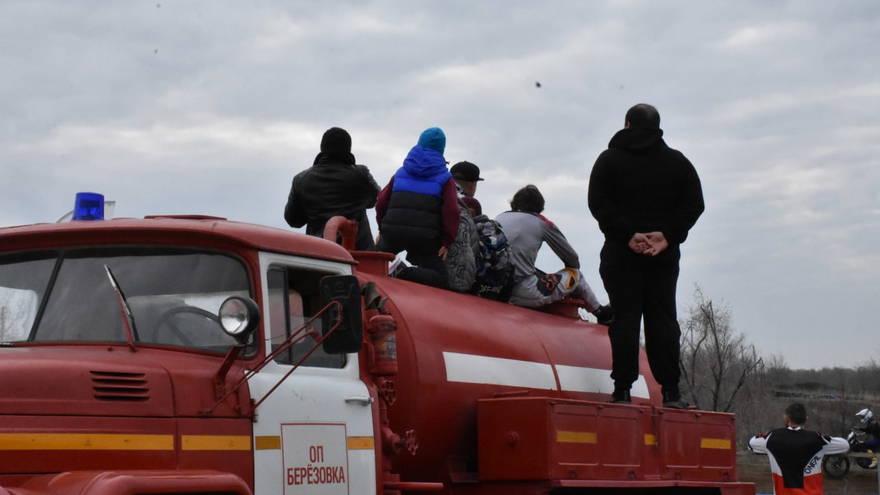 В Парке покорителей космоса проходит финал международного турнира среди мотоциклистов-экстремалов (фоторепортаж)