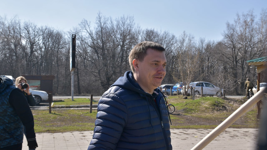 Субботник в лесу: чиновники обсудили шашлык и позвали саратовцев на уборку