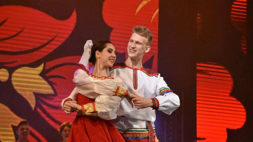 Яркая страница молодёжного движения: в Саратове в 25-й раз прошла областная студвесна 