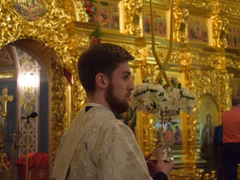 Пасха: более 500 саратовцев приняли участие в крестном ходе вокруг Свято-Троицкого собора