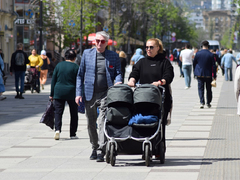 В центре Саратова прохожих тестировали на ВИЧ и дарили им презервативы