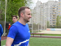 Депутат Госдумы, глава Саратова и чиновники провели футбольный турнир на стадионе Волга