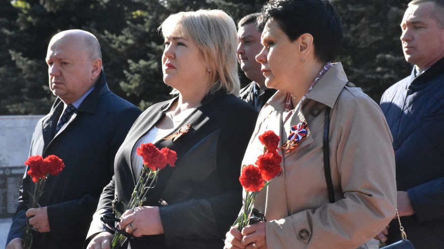 На Воскресенском кладбище почтили память погибших защитников Отечества
