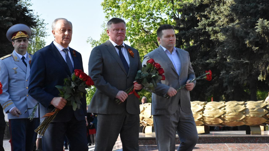 На Воскресенском кладбище почтили память погибших защитников Отечества