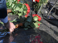 На Воскресенском кладбище почтили память погибших защитников Отечества