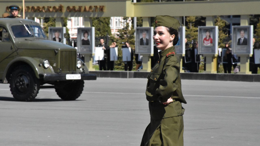 В Саратове состоялся Парад Победы (фоторепортаж)
