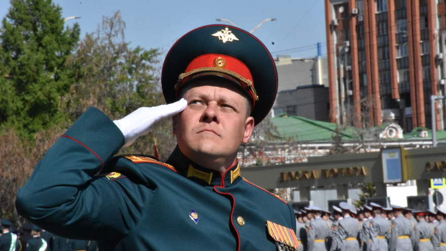 В Саратове состоялся Парад Победы (фоторепортаж)