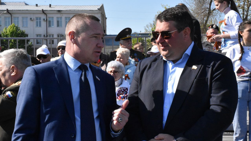 В Саратове состоялся Парад Победы (фоторепортаж)