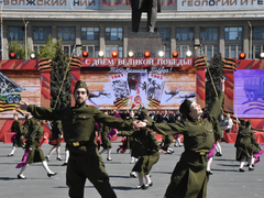 В Саратове состоялся Парад Победы (фоторепортаж)