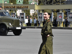 В Саратове состоялся Парад Победы (фоторепортаж)