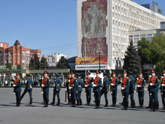 В Саратове состоялся Парад Победы (фоторепортаж)