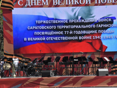 В Саратове состоялся Парад Победы (фоторепортаж)
