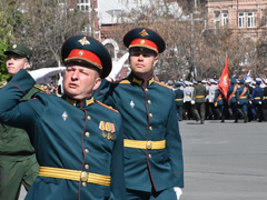 В Саратове состоялся Парад Победы (фоторепортаж)