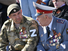 В Саратове состоялся Парад Победы (фоторепортаж)