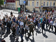В Саратове в колонне Бессмертного полка прошли 120 тысяч человек