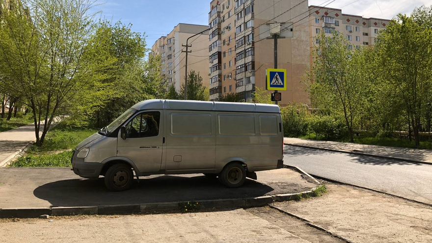 Саратовские полицейские нашли и наказали автохама с улицы Уфимцева