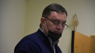 Экс-прокурора Андрея Пригарова обвинили в получении 10-миллионной взятки и незаконном управлении муниципальным Ритуалом