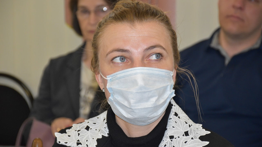 Глава Общественной палаты пожаловался на вонь и заявил, что у регоператора по вывозу мусора ничего не получается