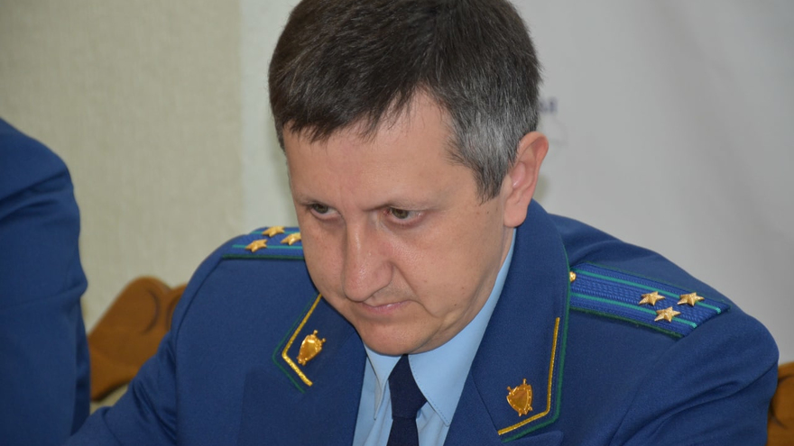 Глава Общественной палаты пожаловался на вонь и заявил, что у регоператора по вывозу мусора ничего не получается