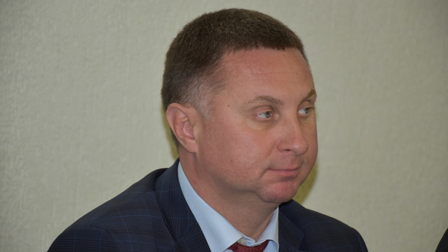 Глава Общественной палаты пожаловался на вонь и заявил, что у регоператора по вывозу мусора ничего не получается