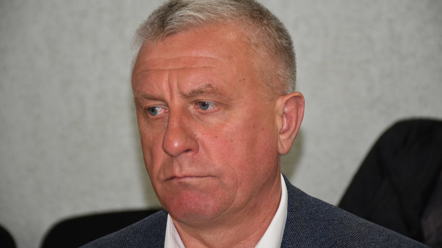 Глава Общественной палаты пожаловался на вонь и заявил, что у регоператора по вывозу мусора ничего не получается