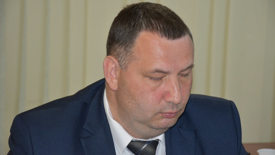 Глава Общественной палаты пожаловался на вонь и заявил, что у регоператора по вывозу мусора ничего не получается