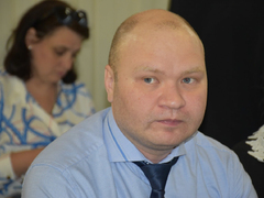 Глава Общественной палаты пожаловался на вонь и заявил, что у регоператора по вывозу мусора ничего не получается