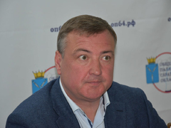 Глава Общественной палаты пожаловался на вонь и заявил, что у регоператора по вывозу мусора ничего не получается