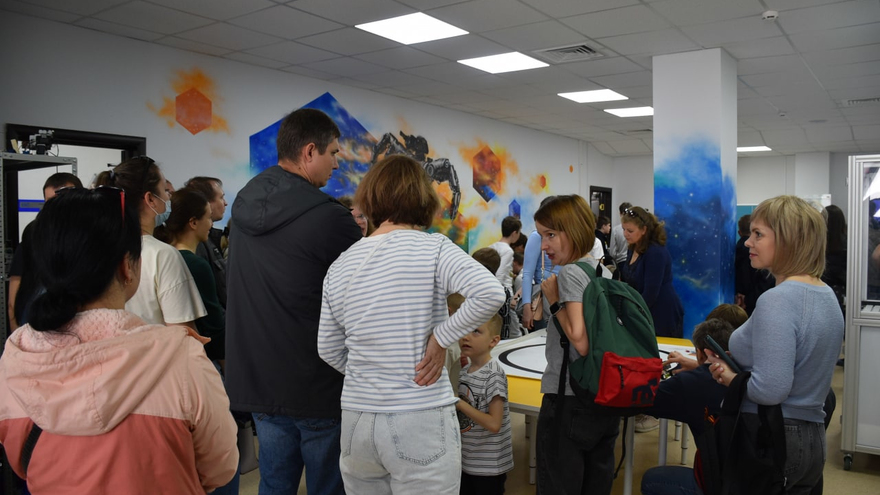 В Саратове устроили битву роботов-сумоистов