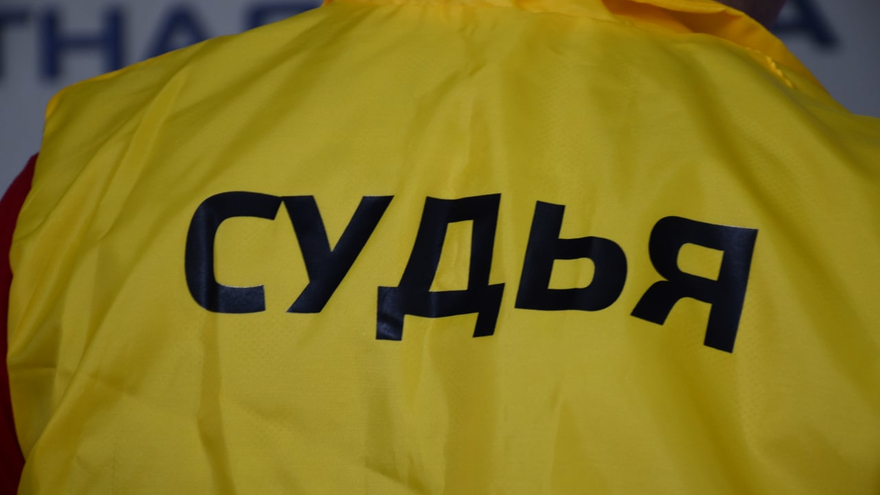 В Саратове устроили битву роботов-сумоистов