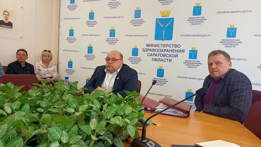 Глава минздрава предложил обсудить отмену скидок на алкоголь в Саратовской области