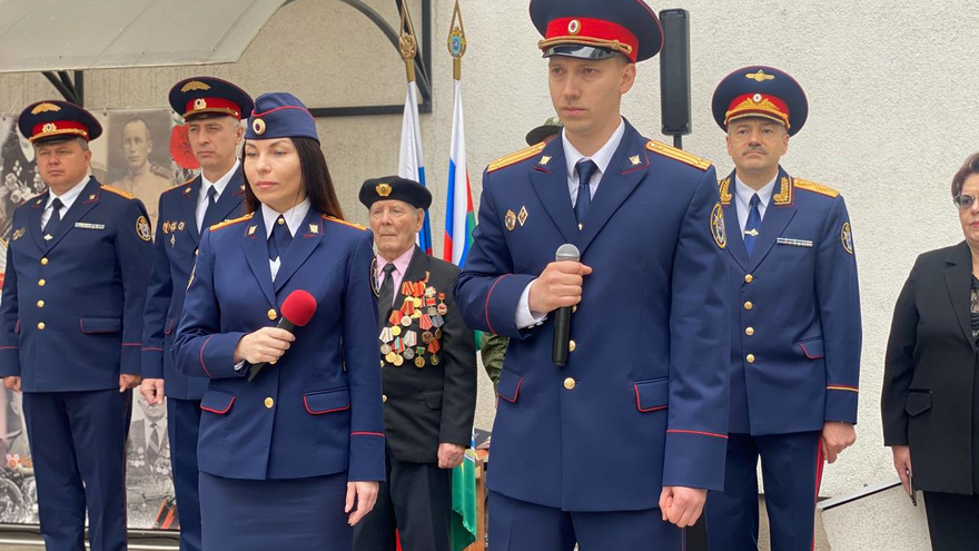 Саратовские следователи отправили на Донбасс машину с гуманитарной помощью
